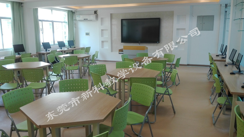 <a href='http://www.yelala.cn' target='1' style='font-size:14px; font-weight:bold; color:#0080ff;'>創(chuàng)客實驗室</a>