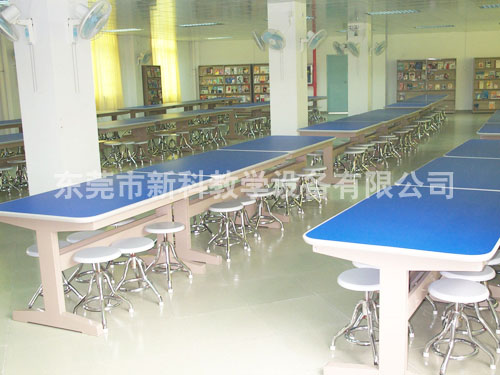 <a href='http://www.yelala.cn/chanpin/110-1.html' target='1' style='font-size:18px; font-weight:bold; color:#000000;'>圖書閱覽室</a>8