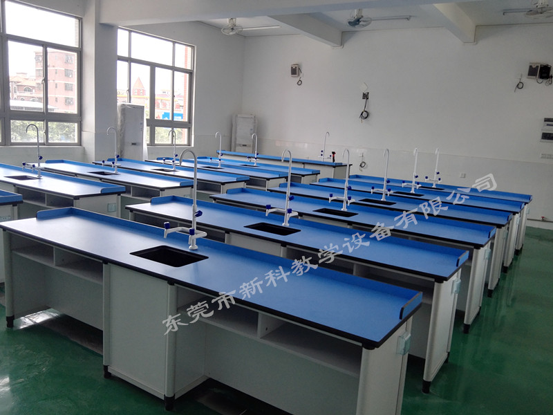 <a href='http://www.yelala.cn/chanpin/53-1.html' target='1' style='font-size:18px; font-weight:bold; color:#000000;'>科學(xué)實驗室</a>
