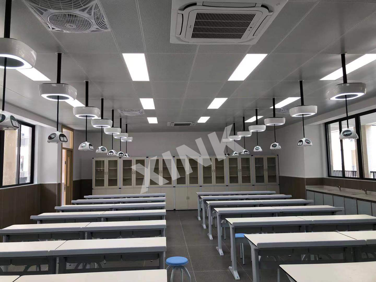 <a href='http://www.yelala.cn/' target='1' style='font-size:14px; font-weight:bold; color:#0080ff;'>物理實驗室</a>