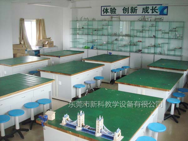 <a href='http://www.yelala.cn/chanpinyiji/37-1.html' target='1' style='font-size:18px; font-weight:bold; color:#ff0000;'>通用技術(shù)實驗室設(shè)備</a>