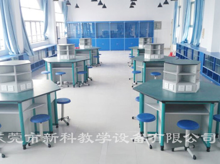 <a href='http://www.yelala.cn/chanpin/60-1.html' target='1' style='font-size:18px; font-weight:bold; color:#000000;'>機器人功能室</a>3