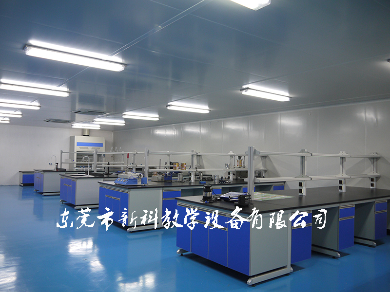 <a href='http://www.yelala.cn/products/63-1.html' target='1' style='font-size:18px; font-weight:bold; color:#000000;'>中央實驗臺</a>案例