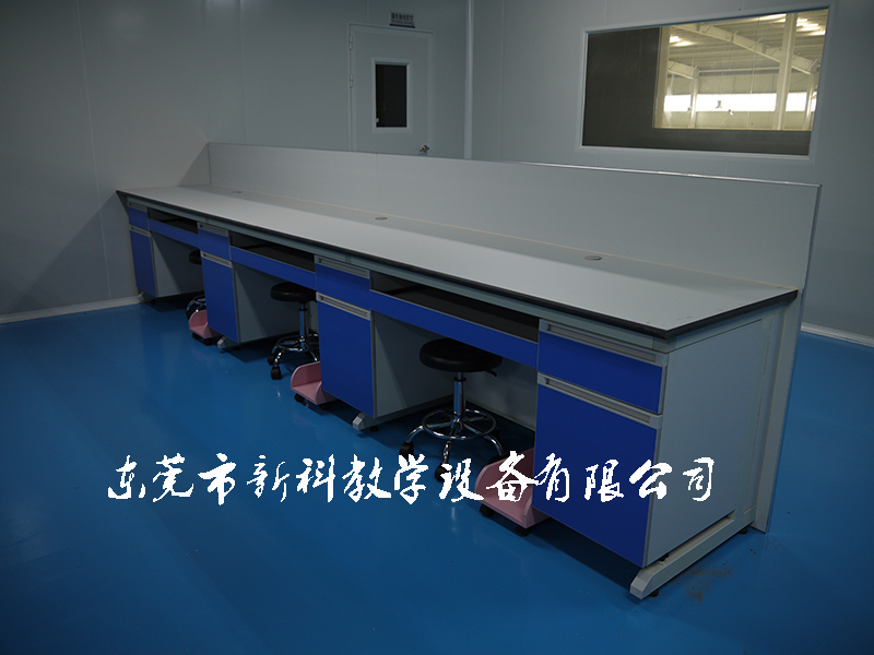 <a href='http://www.yelala.cn/products/64-1.html' target='1' style='font-size:18px; font-weight:bold; color:#000000;'>實驗室邊臺</a>案例